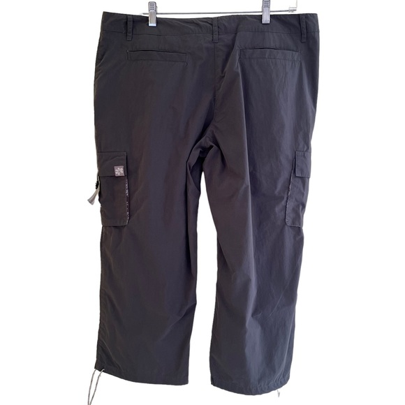 Trespass Olive Green Women's Cargo Cropped Pants XL - Picture 6 of 10